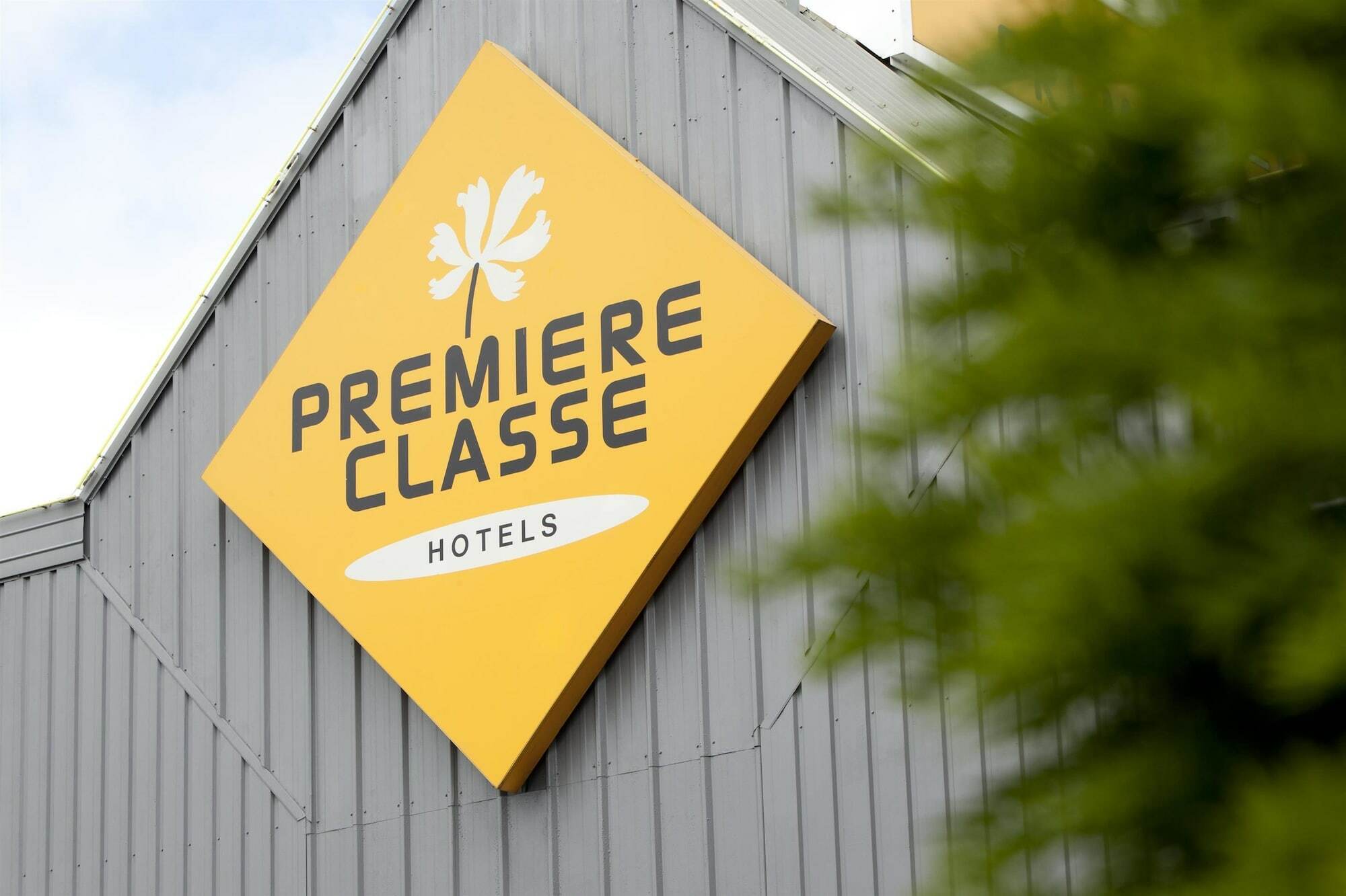 贝桑松高瓦伦丁普瑞米尔经典酒店 Miserey-Salines 外观 照片